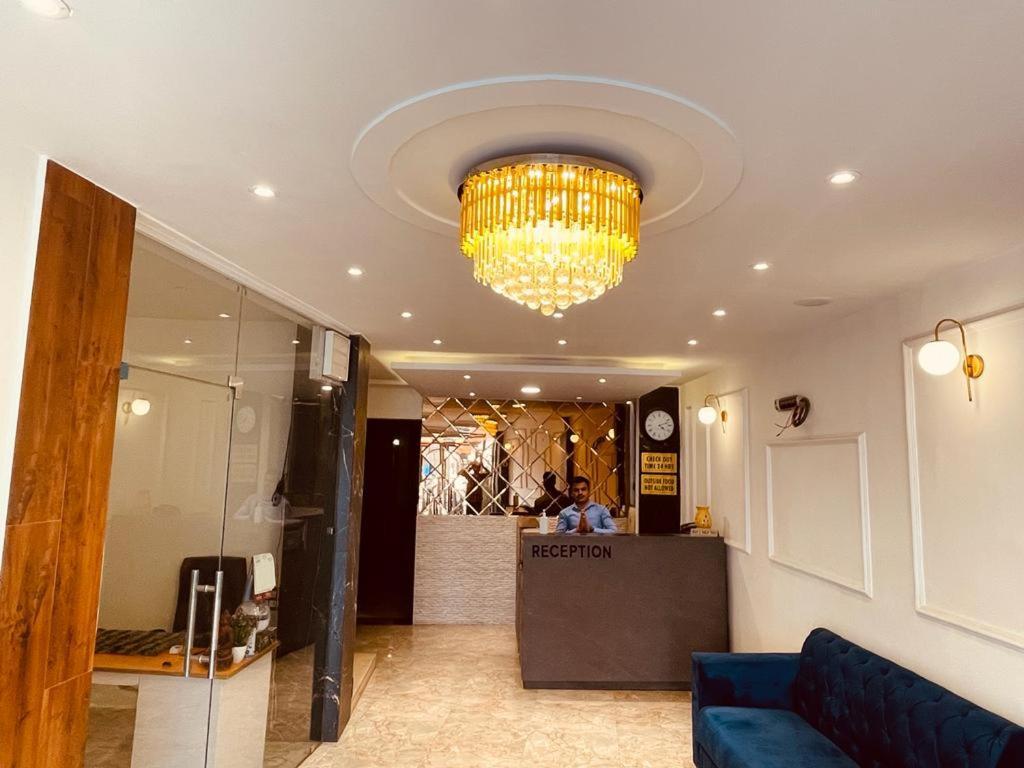 Hotel Dileep42 러크나우 외부 사진