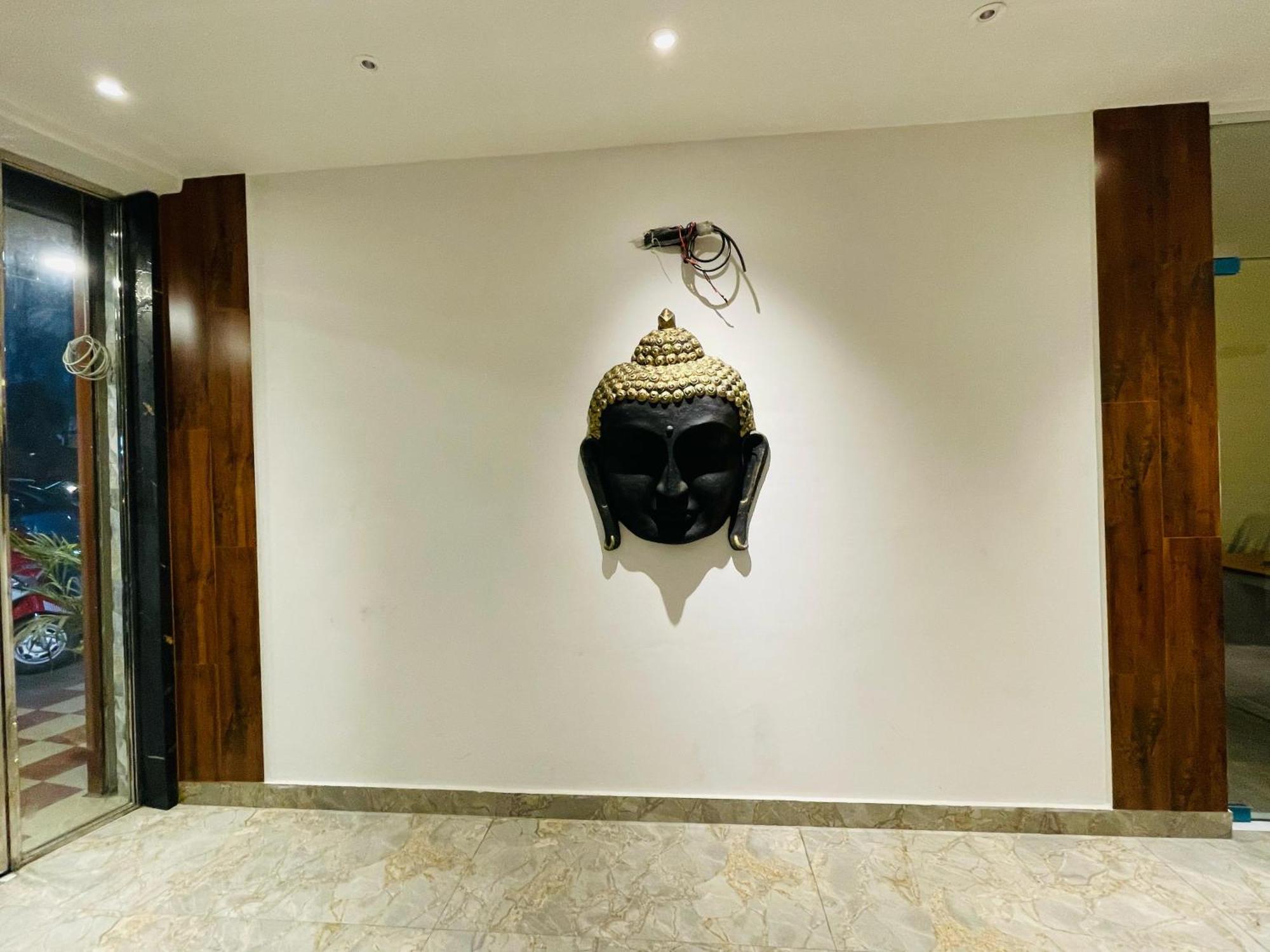Hotel Dileep42 러크나우 외부 사진